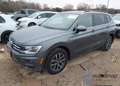 2019 Volkswagen Tiguan 2.0T Se/2.0T Sel/2.0T Sel R-Line/2.0T Sel R-Line Black z USA, uszkodzony, nr VIN 3VV2B7AX3KM068141